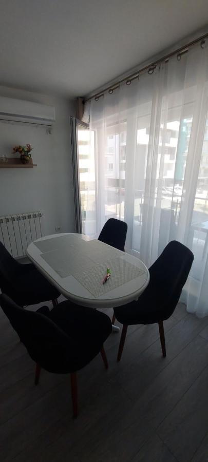 Apartament Nina Apartment Năvodari Екстериор снимка